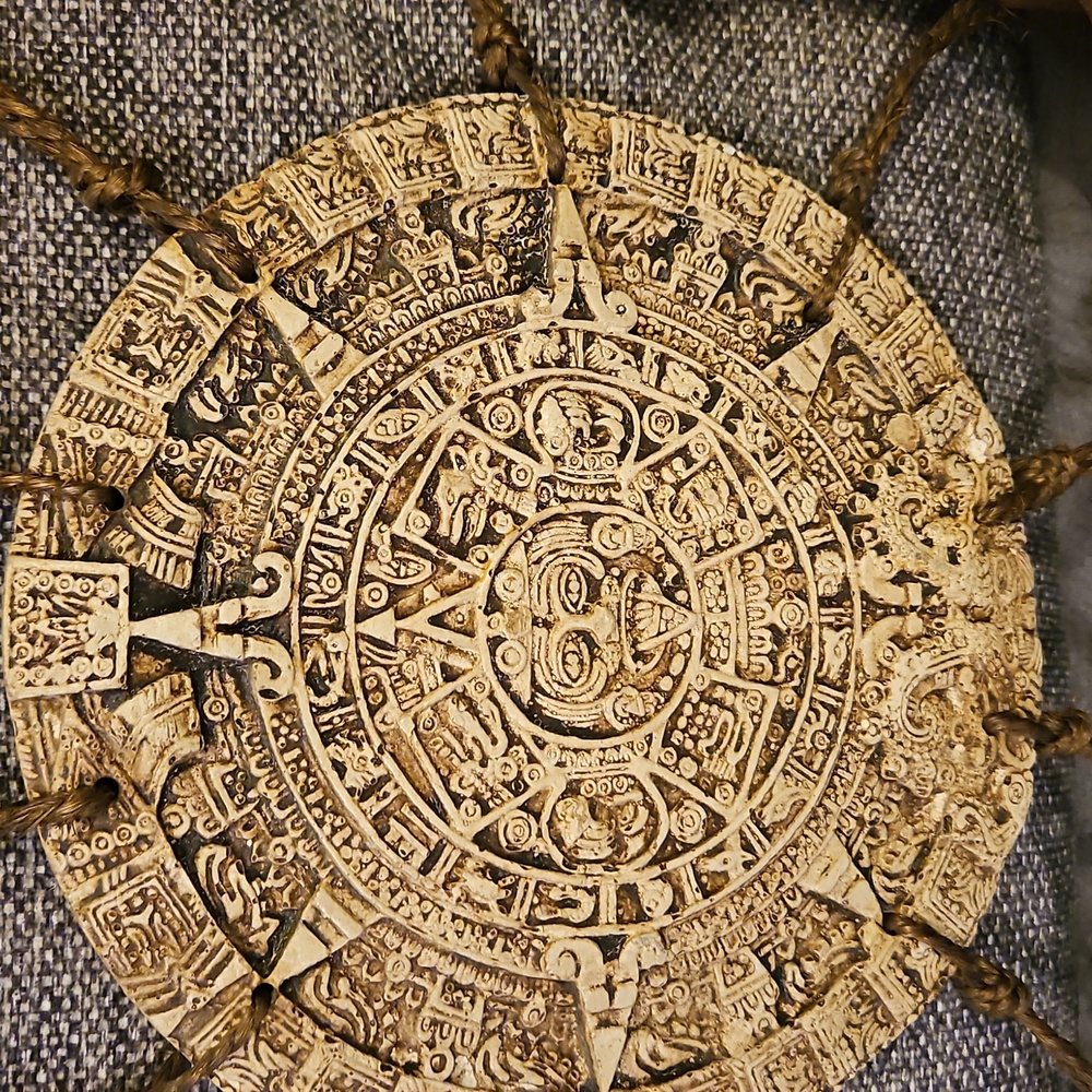 Mexican Aztec Mayan Calander wall decoration - Picture 2 of 3